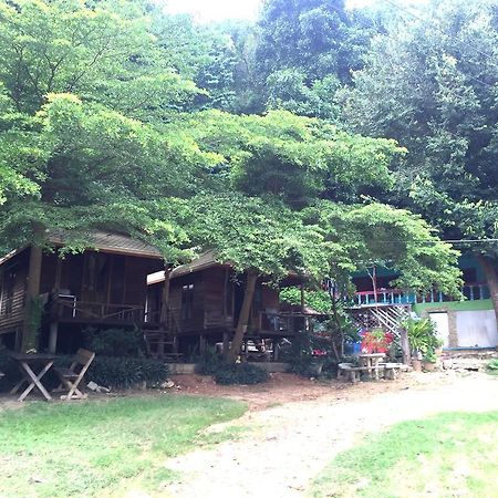 Апартаменты Baan Pha Nin Mung Korn Районг Экстерьер фото