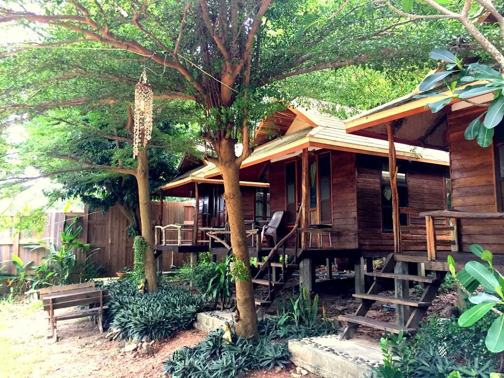 Апартаменты Baan Pha Nin Mung Korn Районг Экстерьер фото